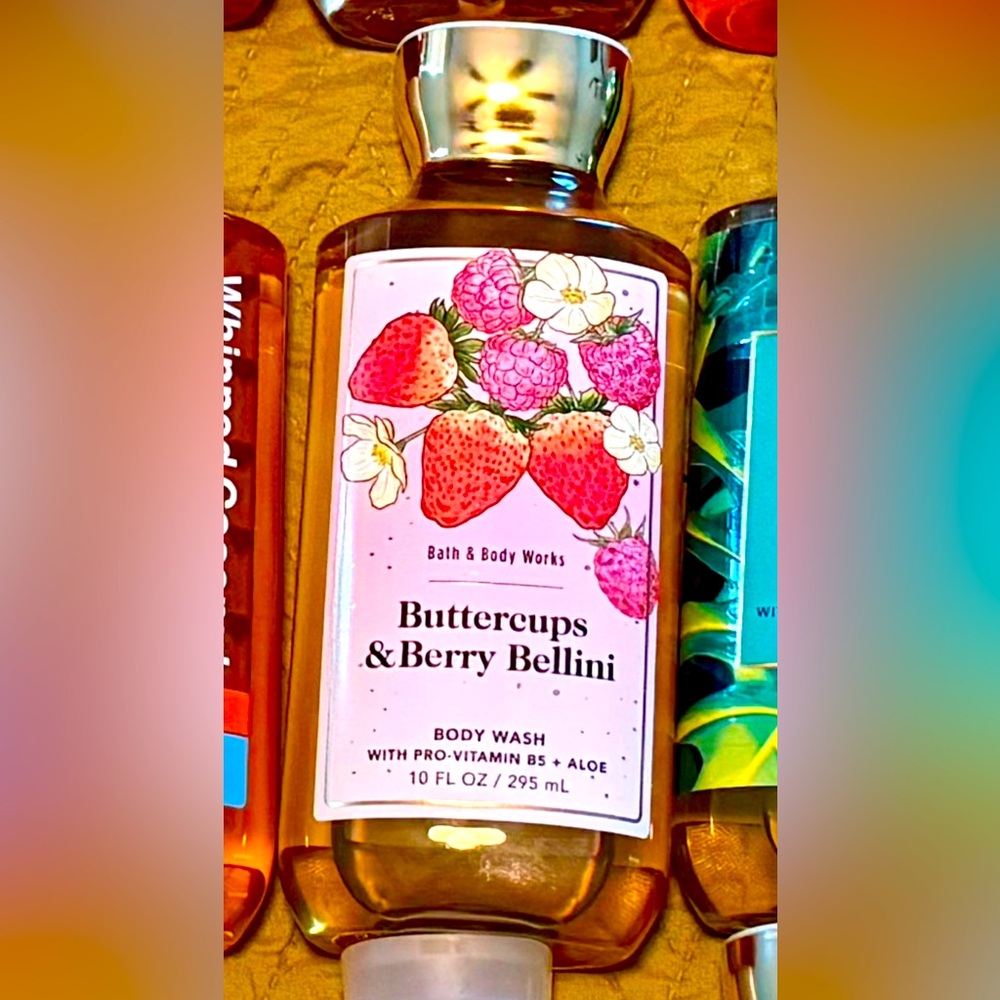 Bath & Body Works Buttercups & Berry Bellini Body Wash - Sweet & Fruity! 10 Oz